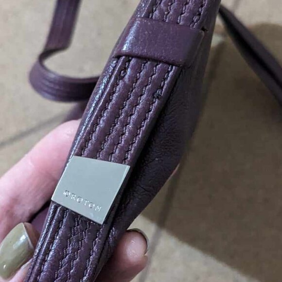 Oroton Purple Leather Clutch Mini Handbag - Picture 4 of 10
